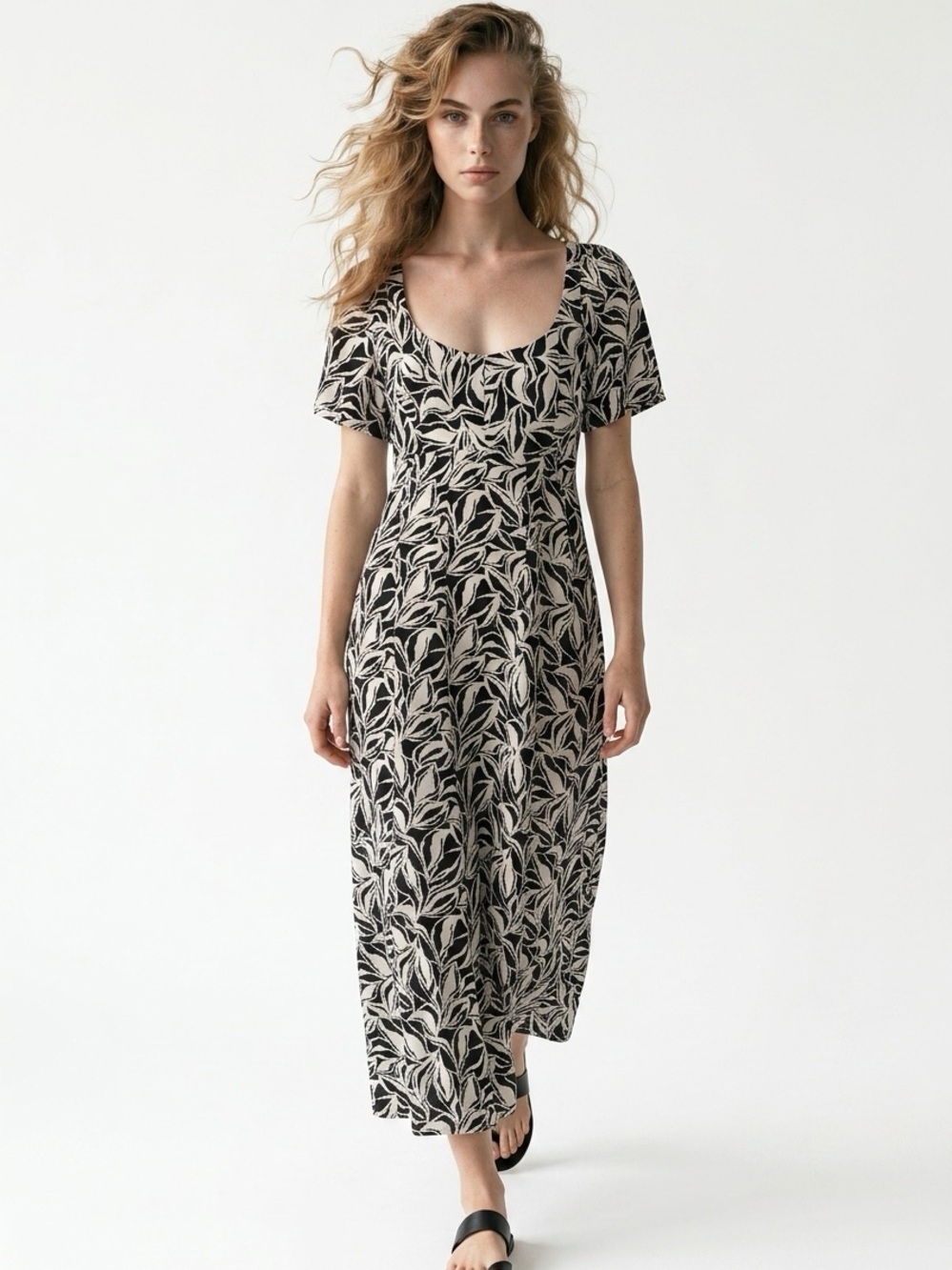 a new day Black & Cream Leaf-Print Scoop Neck Maxi Dress